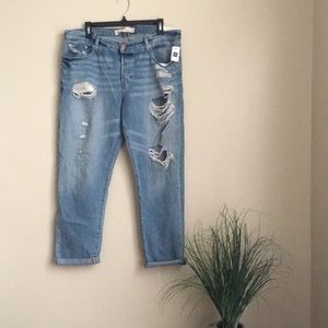 NWT GAP Distressed Relaxed Boyfriend Jeans